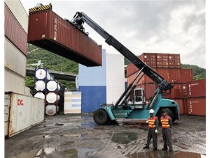 如何防止正面吊吊具破損？啟洋機(jī)電為您介紹