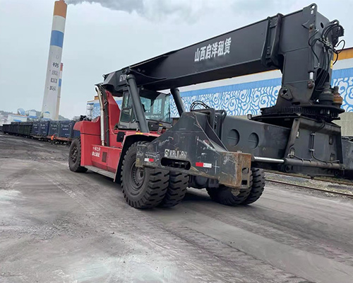山西啟洋總結(jié)太原正面吊停車(chē)注意事項(xiàng)